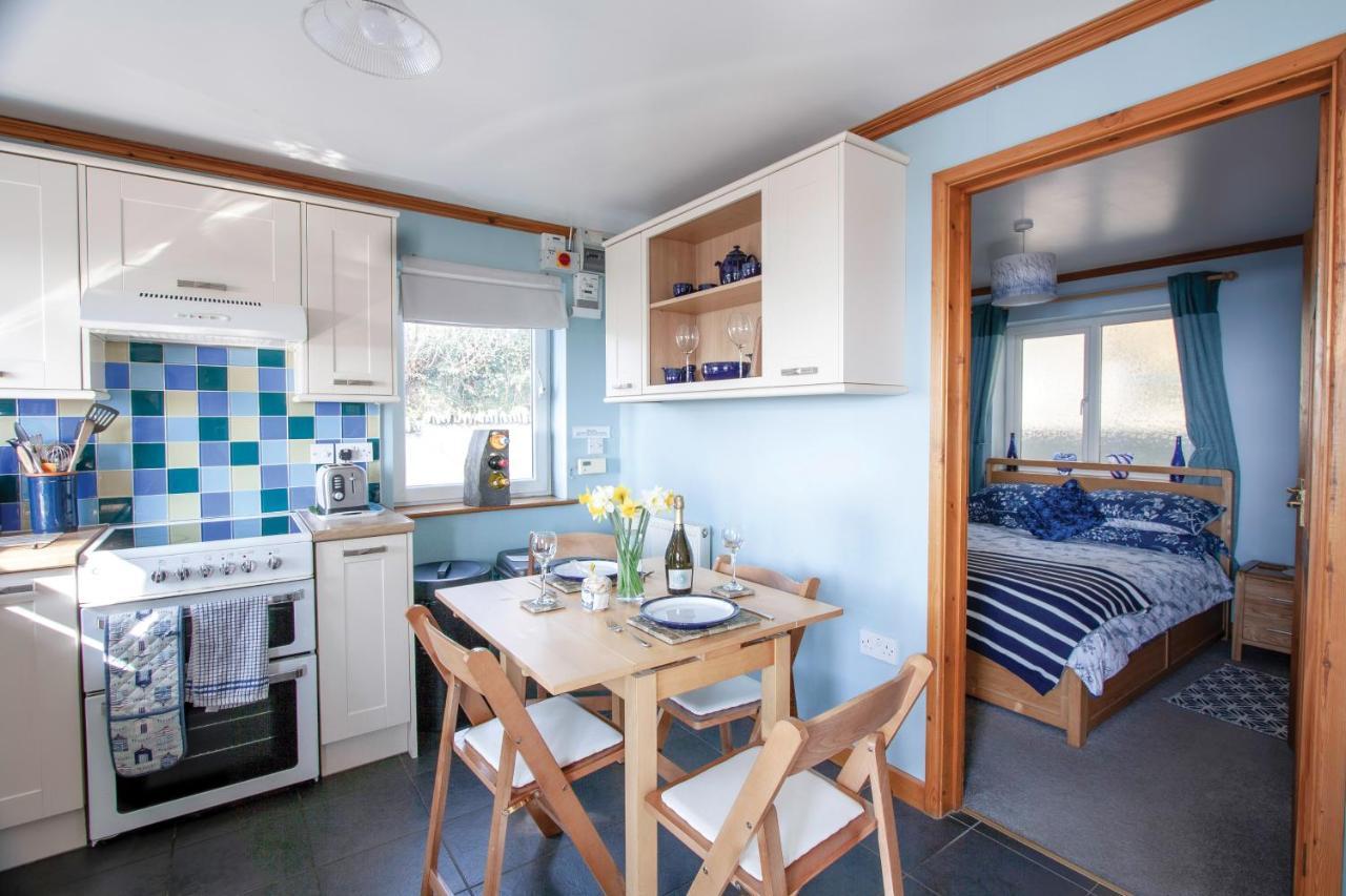 Ferienwohnung Bronllys Farm Coastal Self-Catering Llanelli Exterior foto