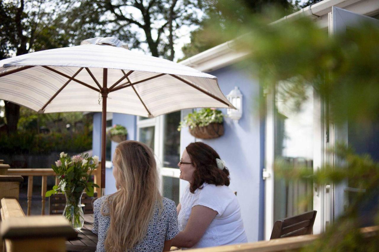 Ferienwohnung Bronllys Farm Coastal Self-Catering Llanelli Exterior foto