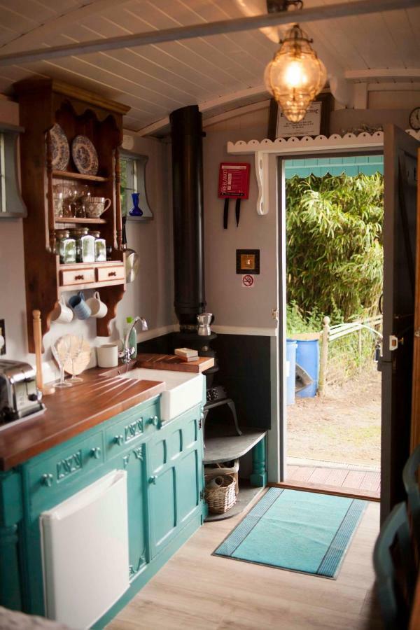 Ferienwohnung Bronllys Farm Coastal Self-Catering Llanelli Exterior foto